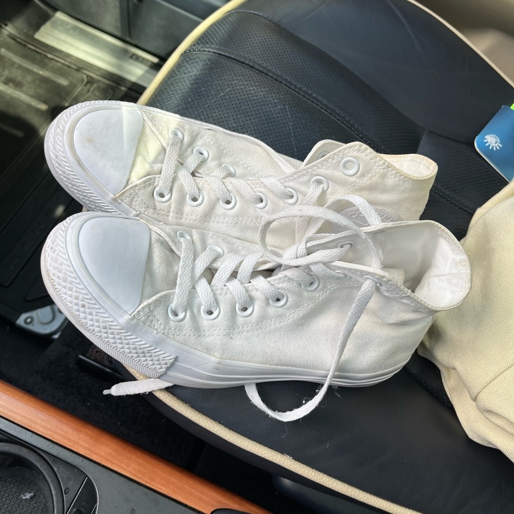White converse